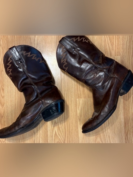 Ariat Other - Ariat Men's Brown Leather Western/Cowboy Boots - size 10.5 EE